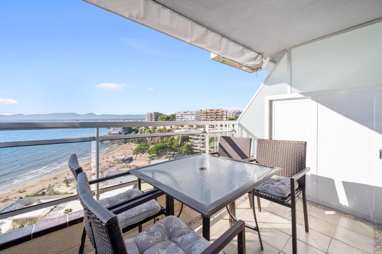 Hauzify I Apartament Gavina サロウ エクステリア 写真