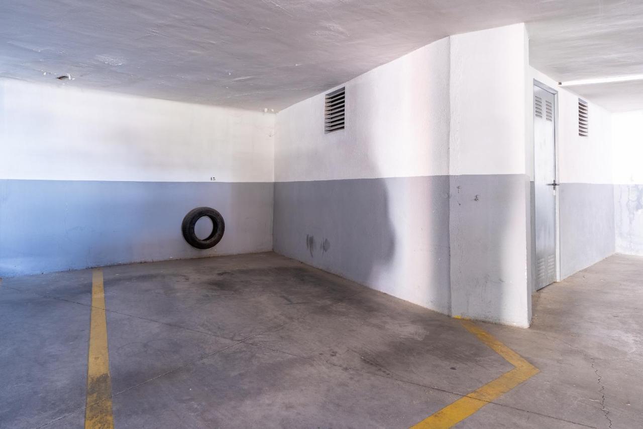 Hauzify I Apartament Gavina サロウ エクステリア 写真